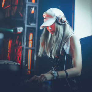 MI电音3月精选越BASS