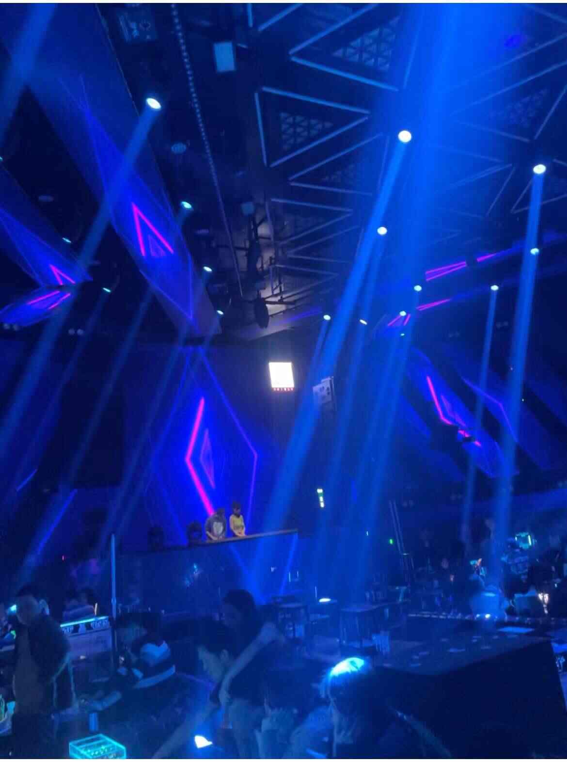 花都Dj龙仔-潮牌时尚夜店2022全新鬼佬私货全英文中场弹跳电音节奏串烧-迷电音